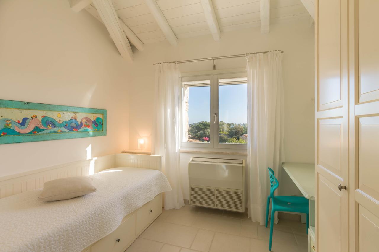 Villa Ginestra Con Piscina E Giardino Privato A 500 Mt Dal Mare กัสเตียดาส ภายนอก รูปภาพ